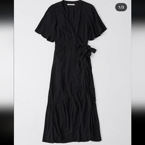 Abercrombie and Fitch Limited Edition Midi Wrap dress NWOT Size S black